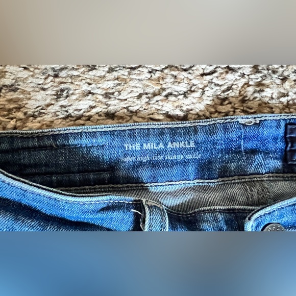 AG Mila Super High Rise Skinny - Picture 4 of 5